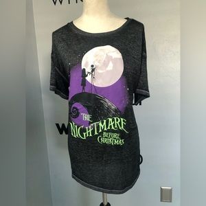 🛍️ 3/ $25 🛍️ Disney  Tim Burton’s “The Nightmare Before Christmas “Tee, Size L